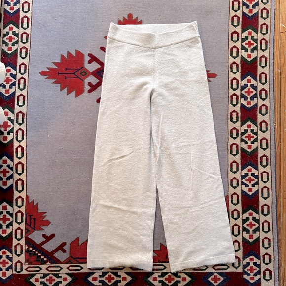 H&M Oatmeal Cloud Knit Wide Leg Lounge Pants - Picture 2 of 8